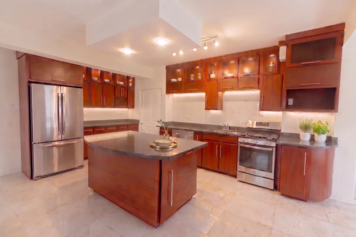  Image of Residential - 4 Bedrooms - 5 Bathrooms for sale in St. Vincent-Canash, Ratho Mill-St. Vincent & the Grenadines, Image 17