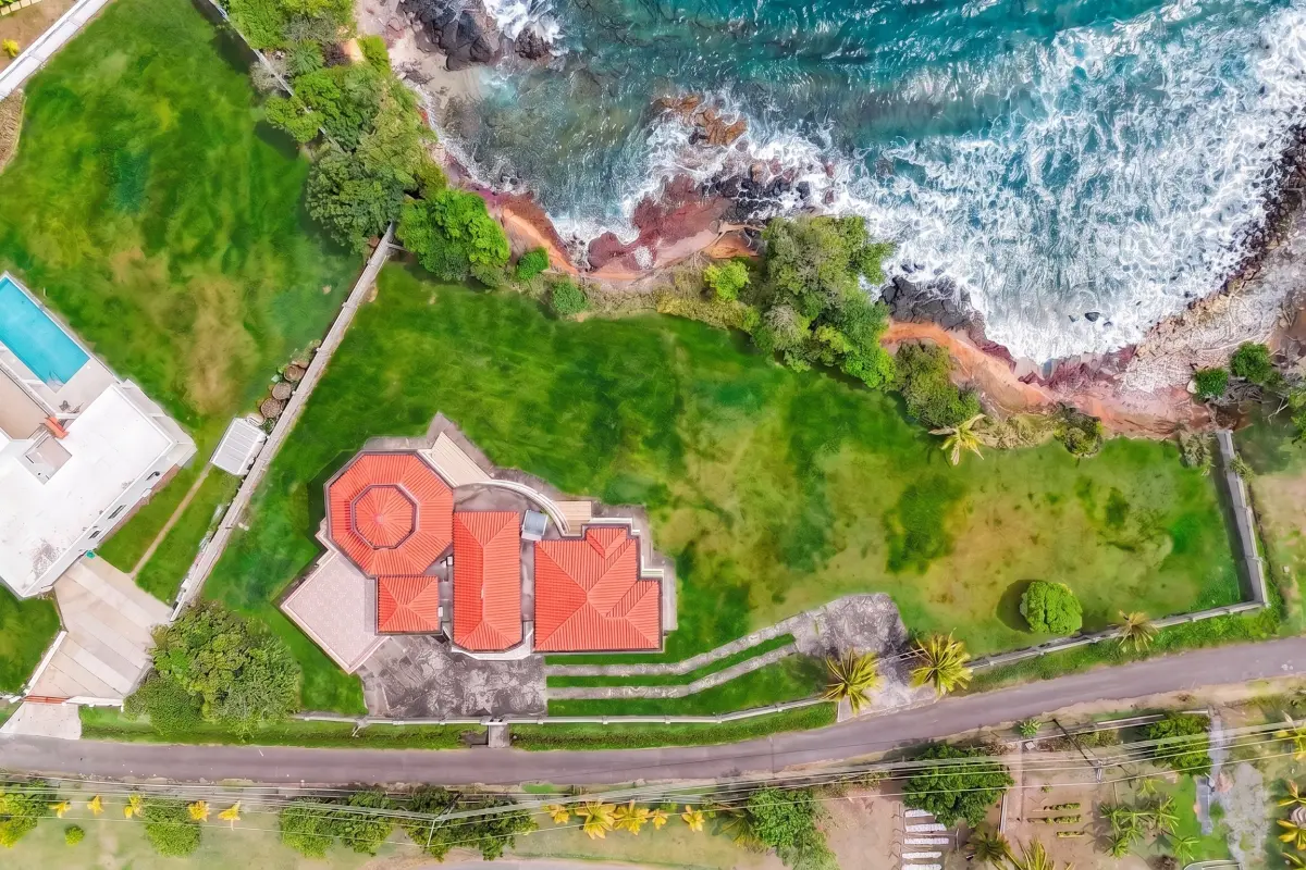  Image of Residential - 4 Bedrooms - 5 Bathrooms for sale in St. Vincent-Canash, Ratho Mill-St. Vincent & the Grenadines, Image 36