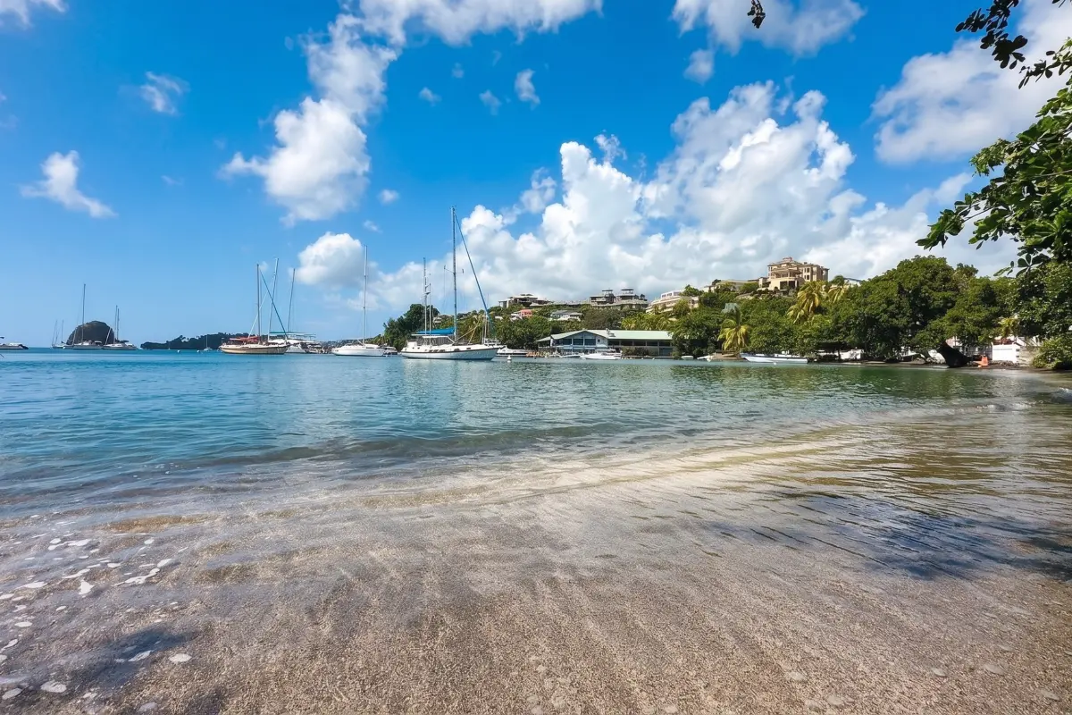  Image of Residential - 4 Bedrooms - 5 Bathrooms for sale in St. Vincent-Canash, Ratho Mill-St. Vincent & the Grenadines, Image 26
