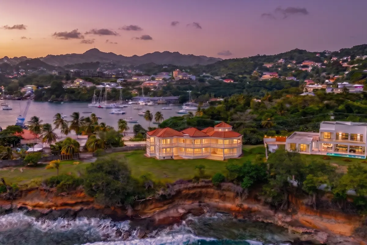 Image of Residential - 4 Bedrooms - 5 Bathrooms for Sale in St. Vincent-Canash, Ratho Mill-St. Vincent & the Grenadines, Image 3