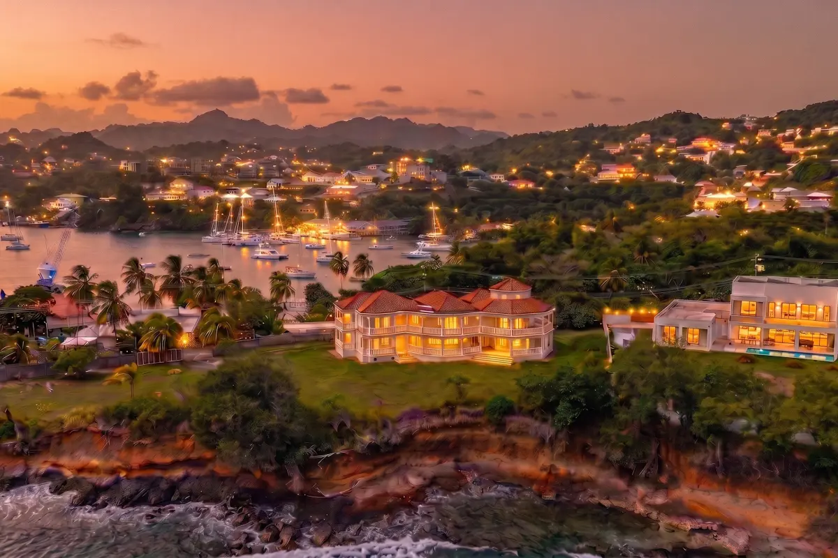  Image of Residential - 4 Bedrooms - 5 Bathrooms for sale in St. Vincent-Canash, Ratho Mill-St. Vincent & the Grenadines, Image 32