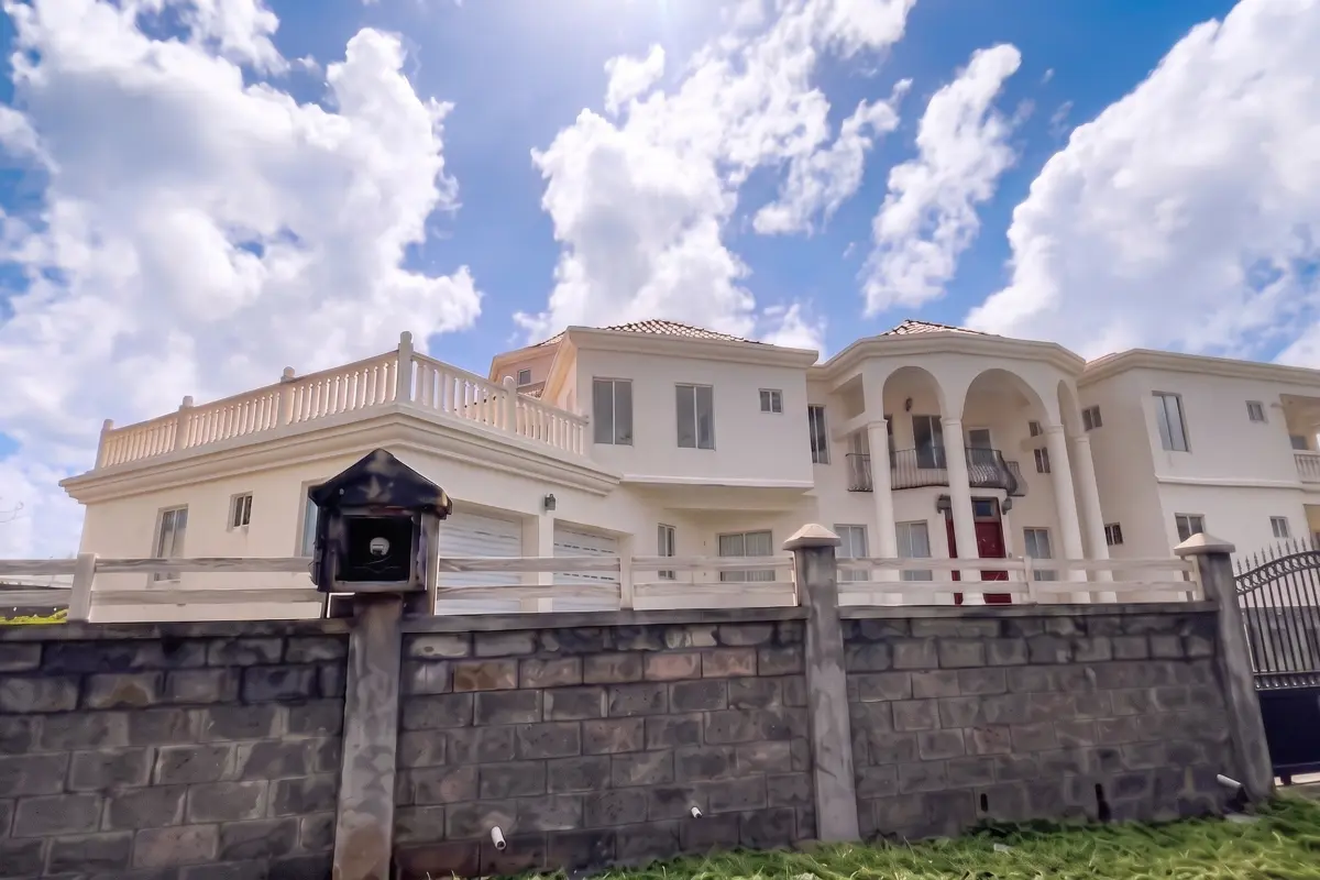  Image of Residential - 4 Bedrooms - 5 Bathrooms for sale in St. Vincent-Canash, Ratho Mill-St. Vincent & the Grenadines, Image 34