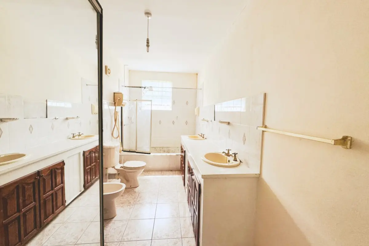  Image of Luxury Homes - 2 Bedrooms - 3 Bathrooms for sale in St. Vincent-Pembroke-St Vincent and the Grenadines, Image 7