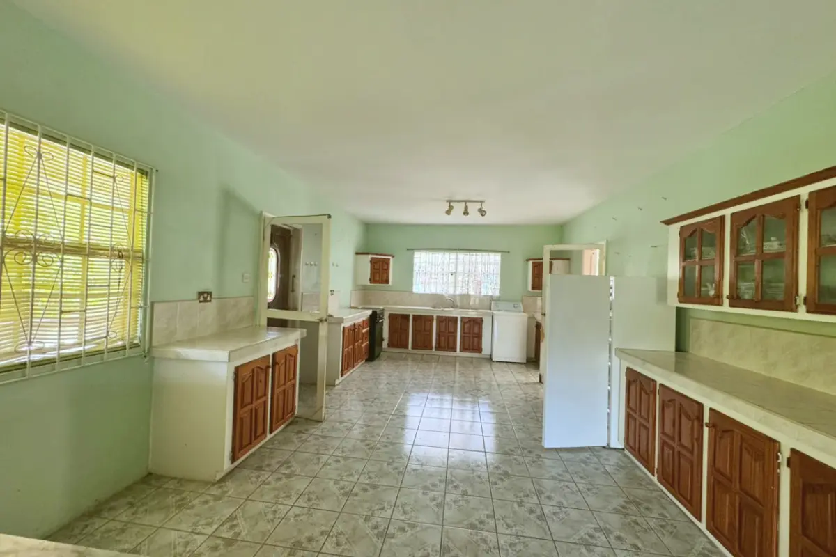 Image of Luxury Homes - 2 Bedrooms - 3 Bathrooms for sale in St. Vincent-Pembroke-St Vincent and the Grenadines, Image 9