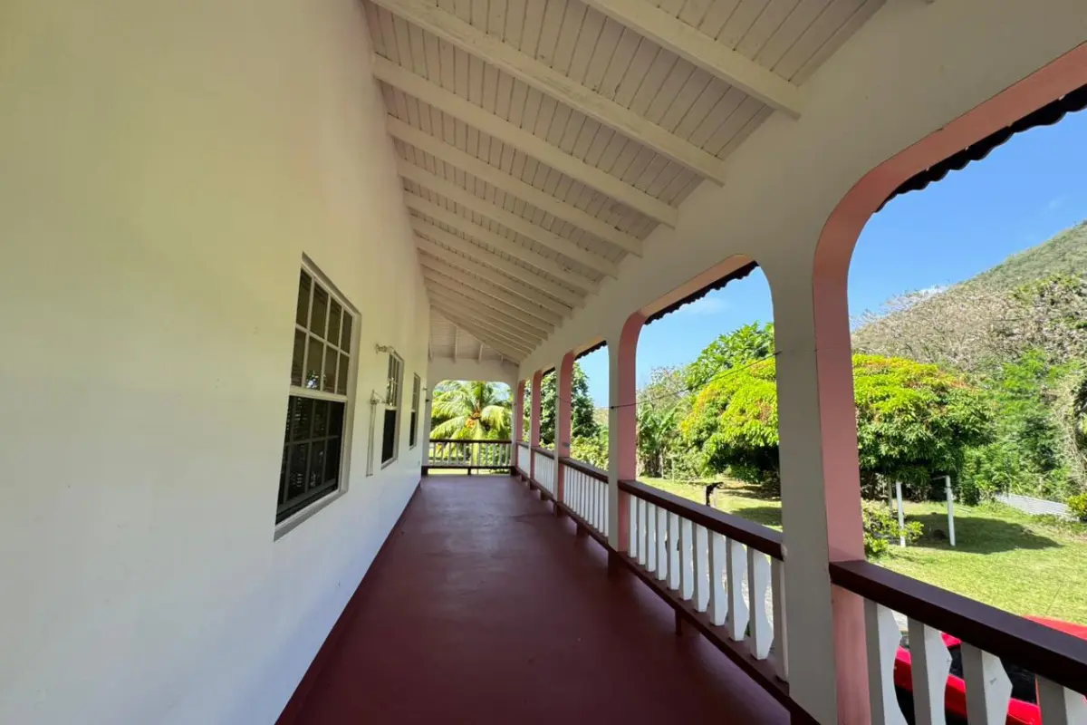  Image of Luxury Homes - 2 Bedrooms - 3 Bathrooms for sale in St. Vincent-Pembroke-St Vincent and the Grenadines, Image 14