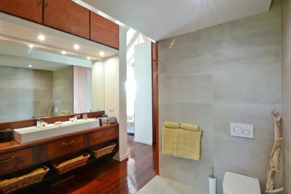  Image of Luxury Homes - 3 Bedrooms - 4 Bathrooms for sale in Bequia-Ocar-St Vincent and the Grenadines, Image 12