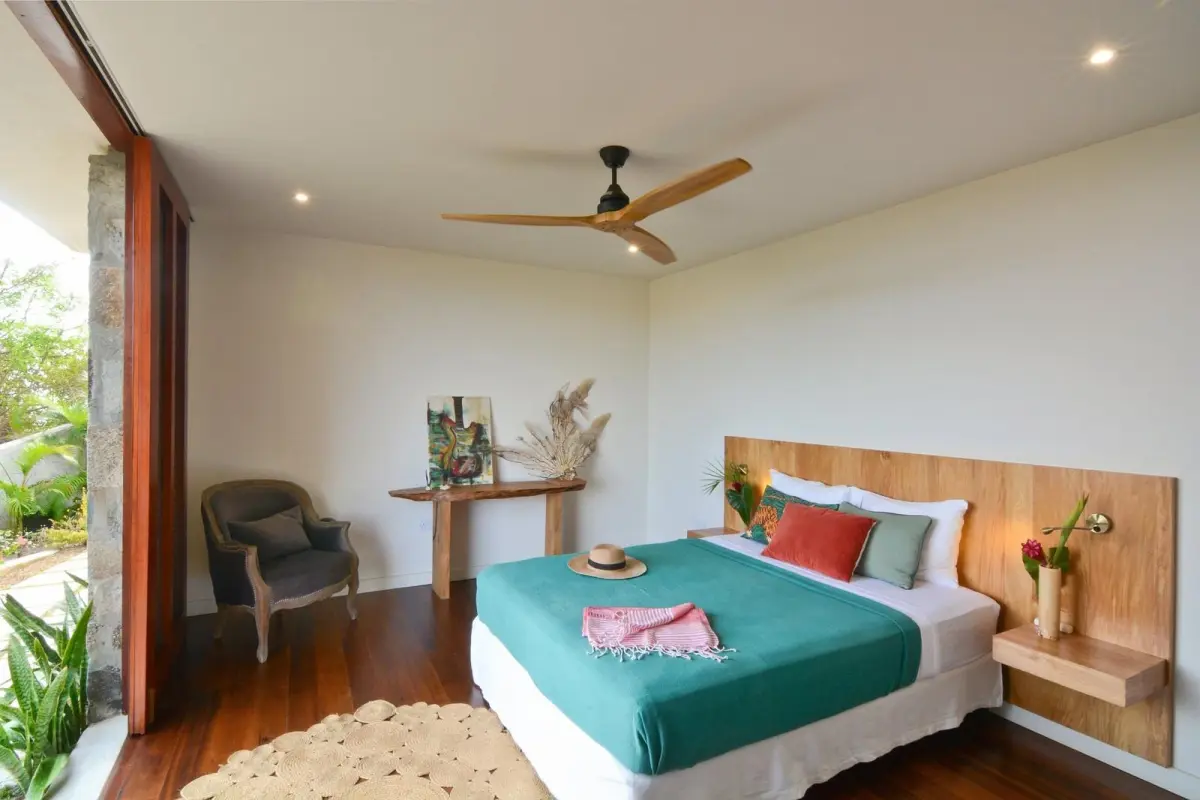  Image of Luxury Homes - 3 Bedrooms - 4 Bathrooms for sale in Bequia-Ocar-St Vincent and the Grenadines, Image 18