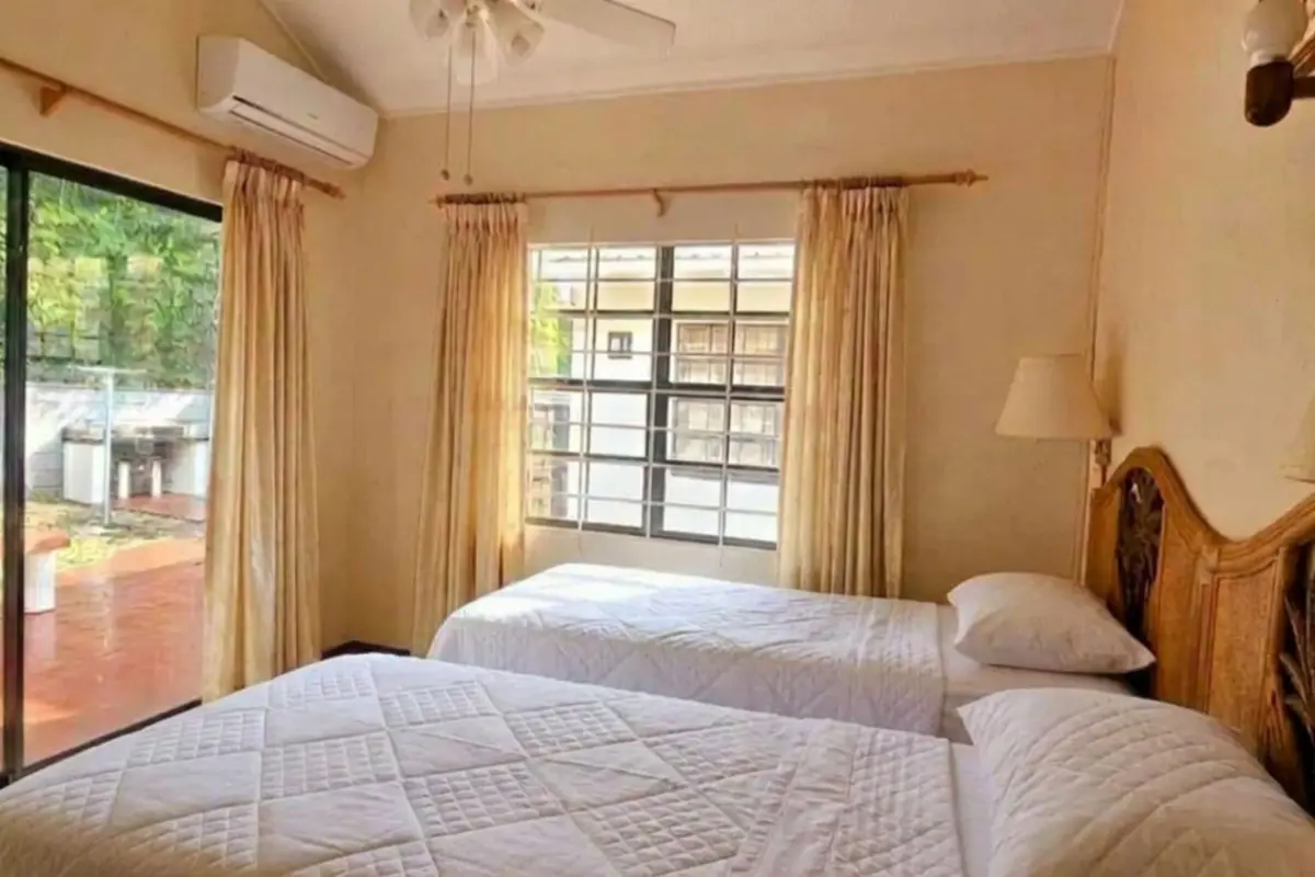  Image of Resorts & Private Islands - 8 Bedrooms - 6 Bathrooms for sale in Bequia-Lower Bay-St. Vincent & the Grenadines, Image 7