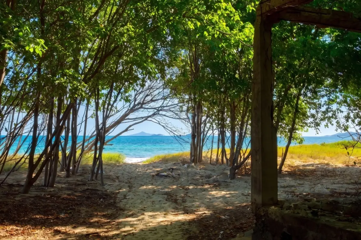 Image of Land for Sale in Canouan-Friendship Bay-St. Vincent & the Grenadines, Image 3